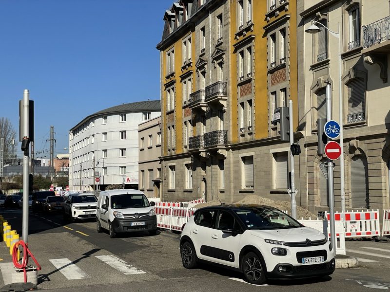 voitures travaux halles