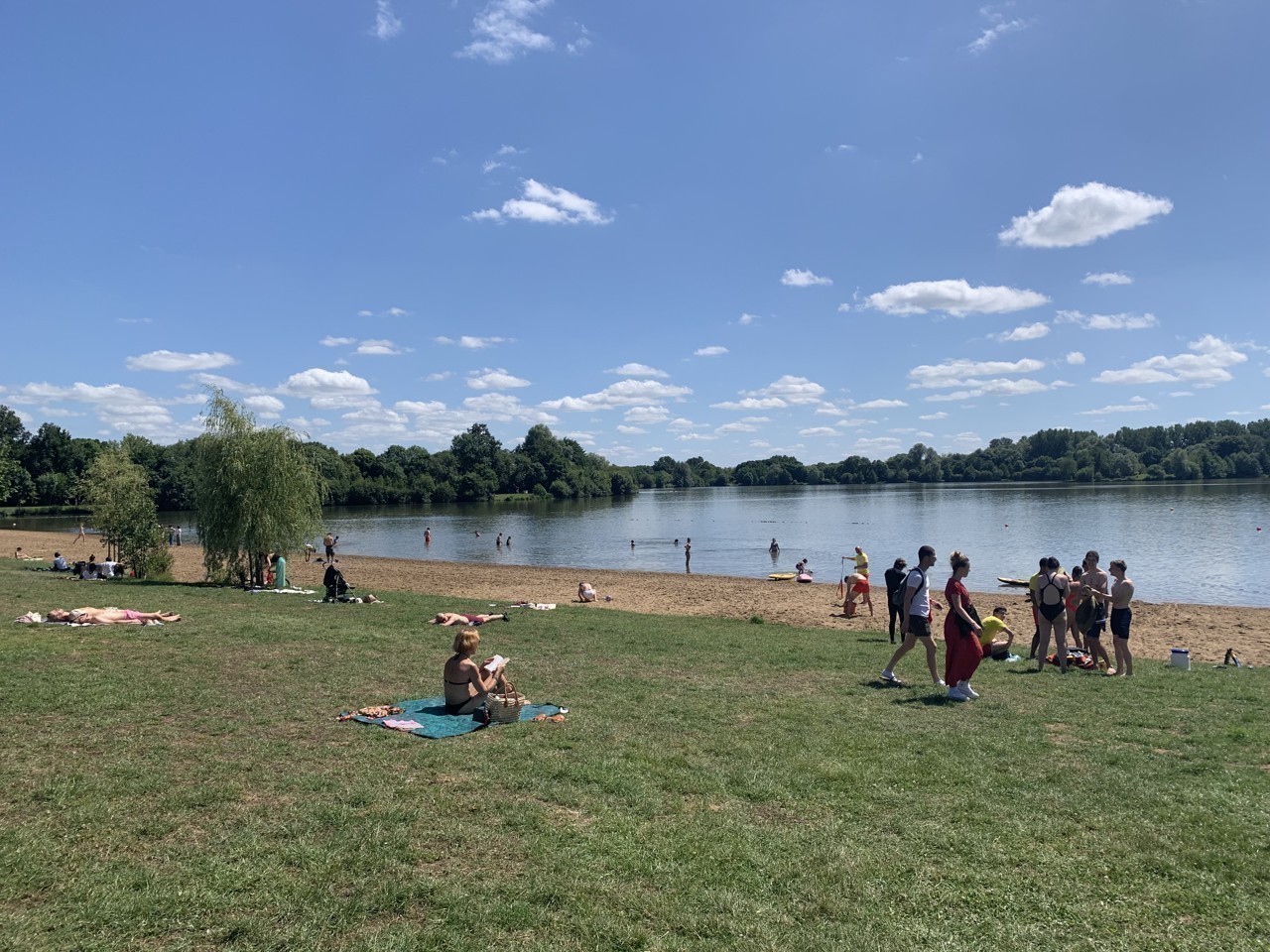 Canicule à Rennes. Brumisateurs, piscines, fontaines d'eau potable… Où et comment se rafraîchir ?