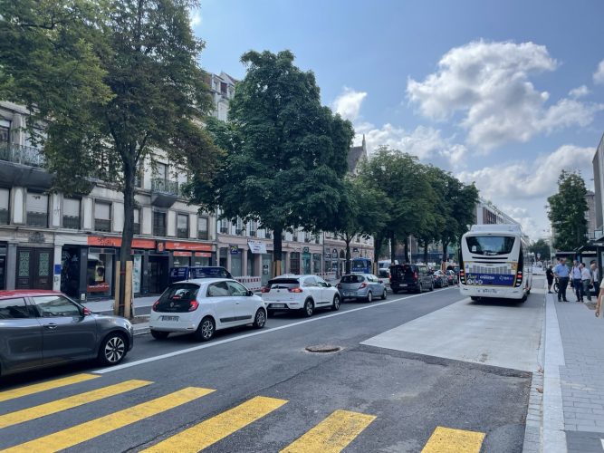 bus voitures secteur halles