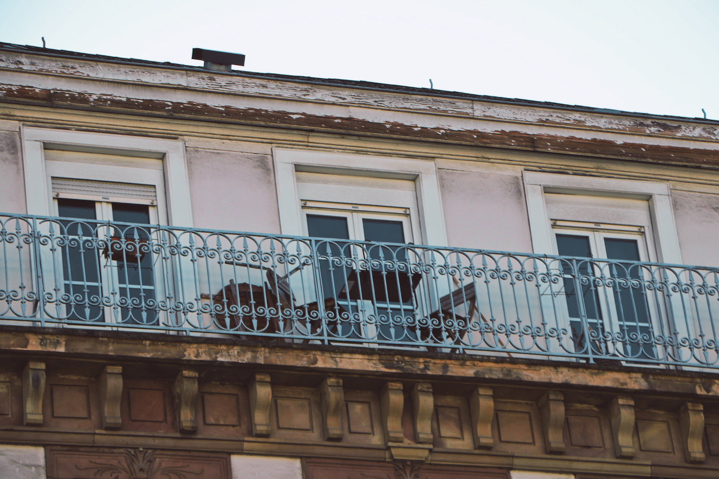 balcon logement immobilier appartement maison facade