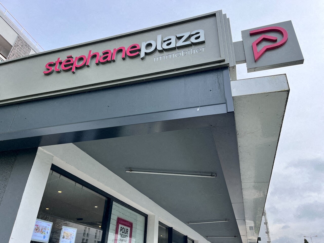 Immobilier. À Marseille, la guerre explosive entre deux franchisés de Stéphane Plaza