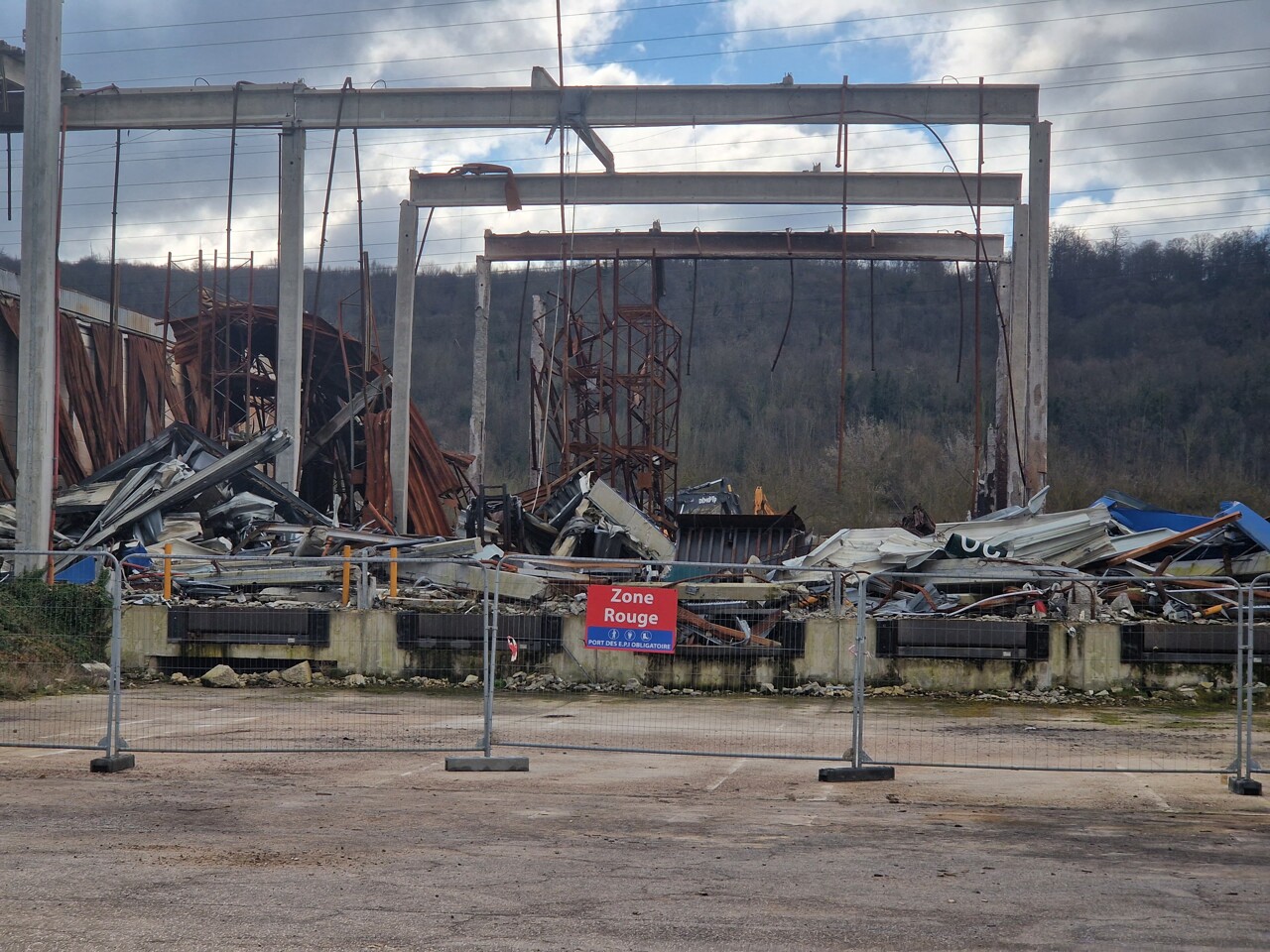 après l'incendie de Bolloré Logistics près de Rouen, le propriétaire règle ses comptes