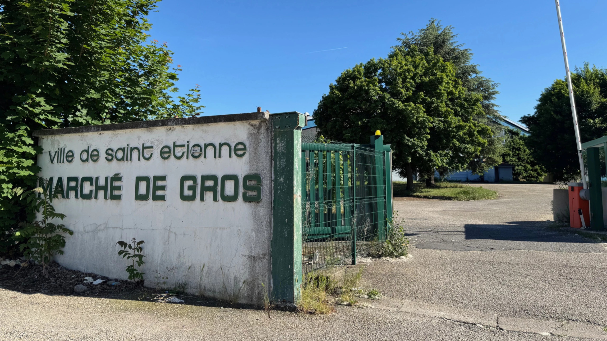 © Denis Meynard - Les travaux prévus par Atrium sur le site du marché de gros de Saint-Etienne n’ont pas débuté.