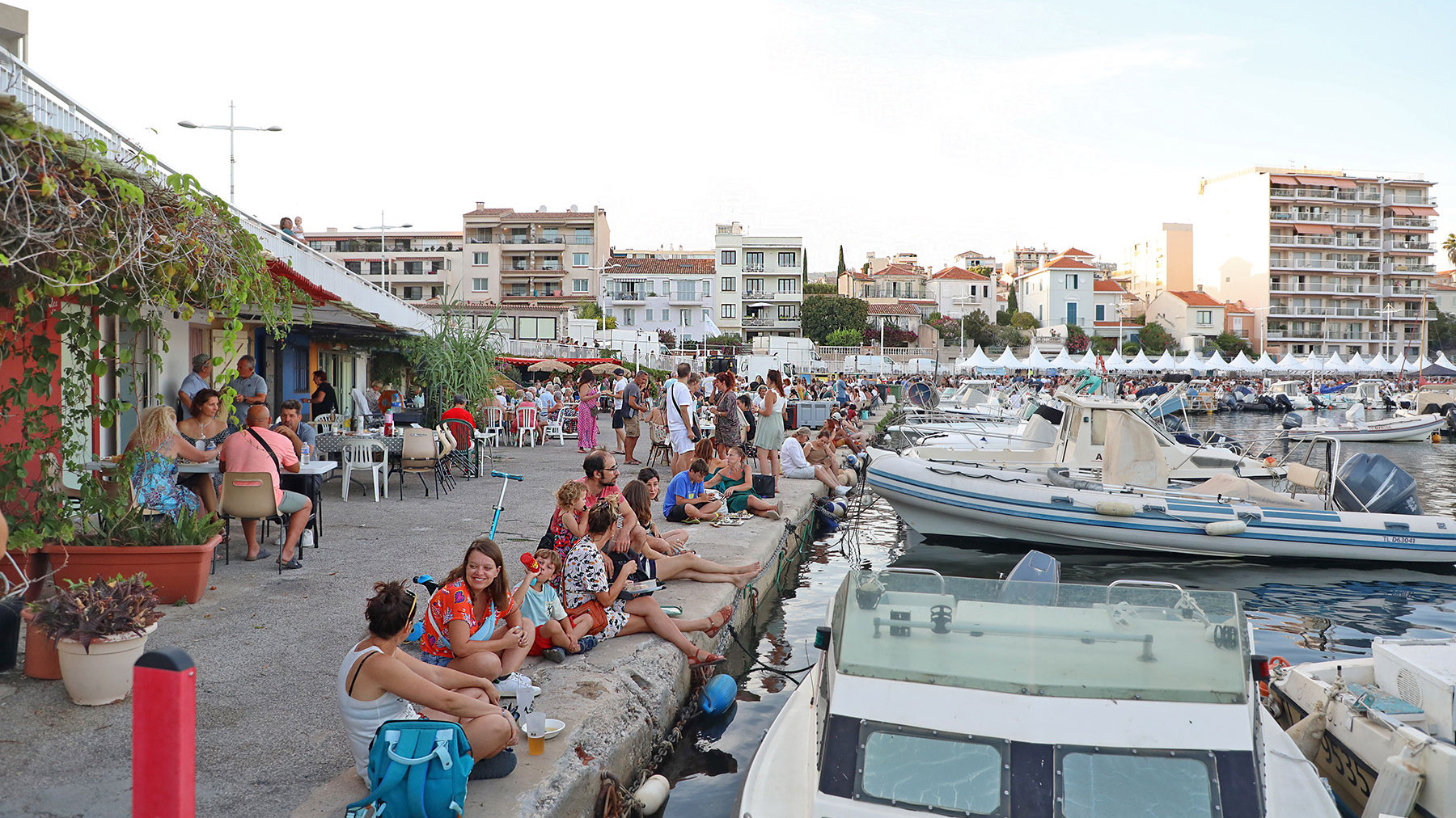 © Annabelle Lhuillier-Bonnal - Ville de Toulon - Plus de 10 000 visiteurs ont participé à la Nuit des Pêcheurs 2024.