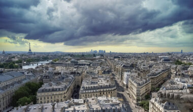 © Shutterstock - Après un épisode de canicule, une violente dégradation orageuse est attendue ce mercredi soir sur toute la région francilienne, avec des risques de grêle et de vents violents.