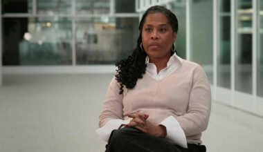 L'influenceuse helvético-camerounaise Nathalie Yamb sanctionnée par l'UE pour ses positions pro-russes - rts.ch