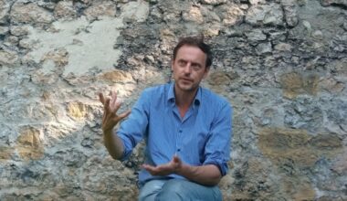 Raphaël Meltz signe avec "Après", un livre émouvant sur le deuil familial
