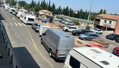 l'A50 saturée sur près de 6 km en direction d'Aubagne en raison de la présence de caravanes