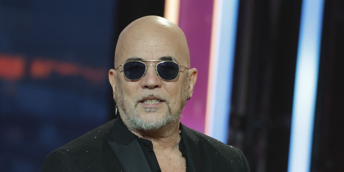 Pascal Obispo évoque ses liens forts avec la fille de Johnny Hallyday, qui le considère comme "son oncle"