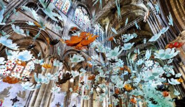 La Cathédrale de La Major à Marseille reçoit les œuvres monumentales de l’artiste Marcoville