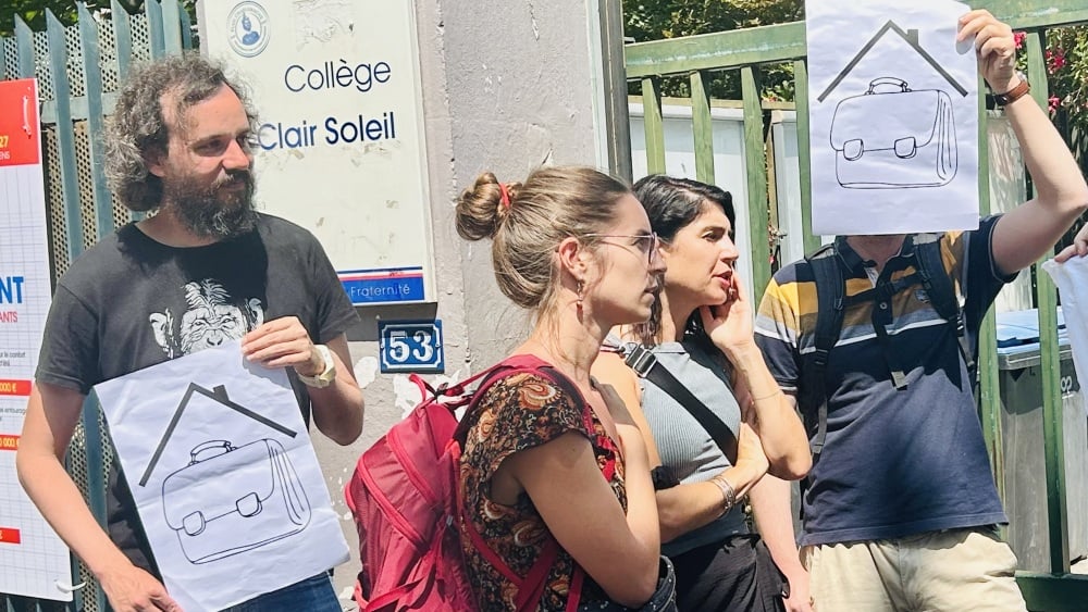 Clair-Soleil mobilisé après la mise à la rue de leurs élèves exilés