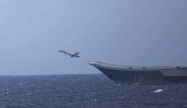 Pour la première fois, deux porte-avions chinois effectuent des manœuvres aux abords du Japon