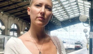 Elle dénonce la "cruauté" d'un contrôleur SNCF dans le train vers Paris la conduisant à sa chimio