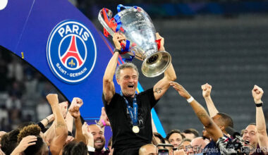 Plusieurs séquences inédites de la finale PSG/Inter Milan (5-0) ont été diffusées ce mercerdi par Canal+ de façon totalement gratuite. De quoi retrouver quelques belles images de joie des Parisiens, un Marquinhos en leader particulièrement inspiré, un Luis Enrique en guide pour son équipe ou encore un Ousmane Dembélé aussi décontracté que concentré. Voici ces images en question :