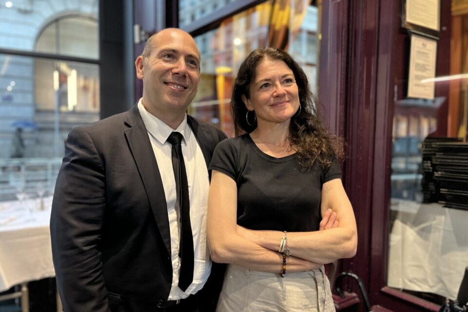 Mathieu Azcué est le président du groupe métropolitain de Nathalie Perrin-Gilbert, Lyon en commun.