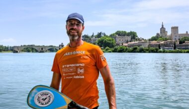 Il surfe de Paris à Nice… en passant par Avignon, pour lutter contre la pollution plastique