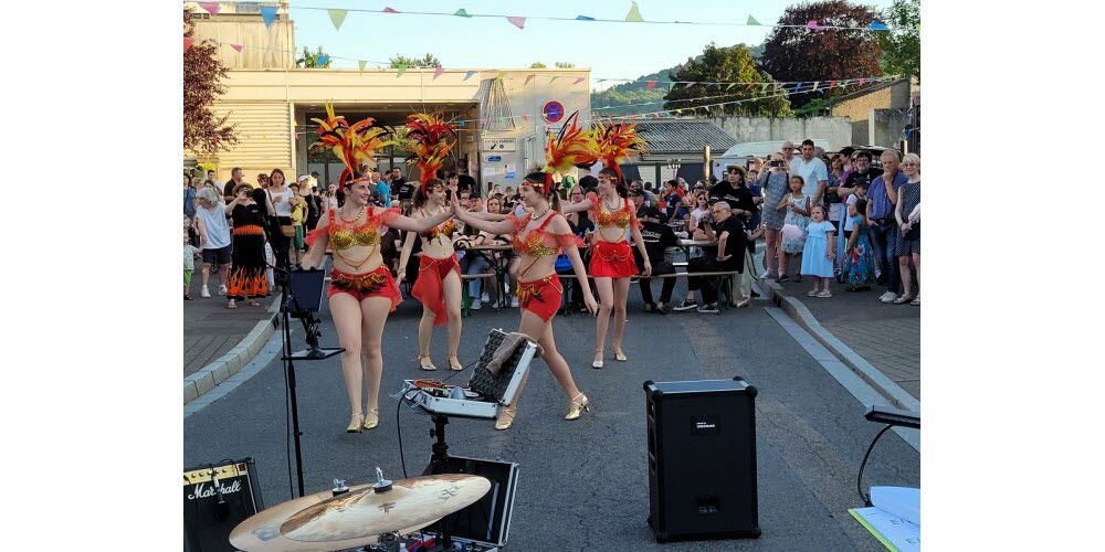 Neuves-Maisons : danses brésiliennes du groupe MLH-danse