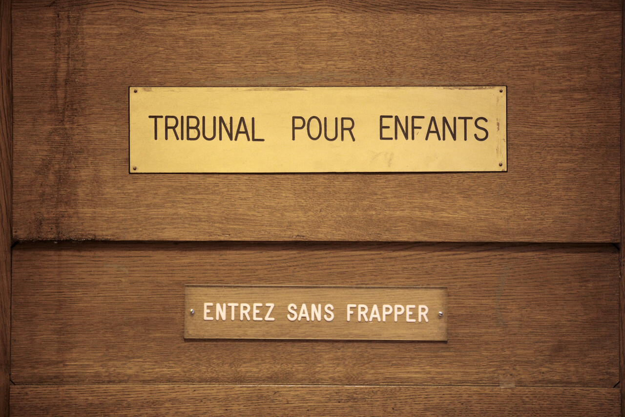 avec l'excuse de minorité, quelle peine de prison risque le suspect de 14 ans ?