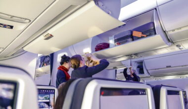 « Il s’approche de moi, pose son doigt sur mon sein » : chez Air France, la culture d’entreprise machiste en pilote automatique