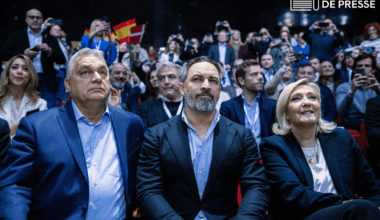 Le Premier ministre hongrois Viktor Orbán, le leader de Vox Santiago Abascal et Marine Le Pen (de gauche à droite) avaient participé à un rassemblement des Patriotes pour l