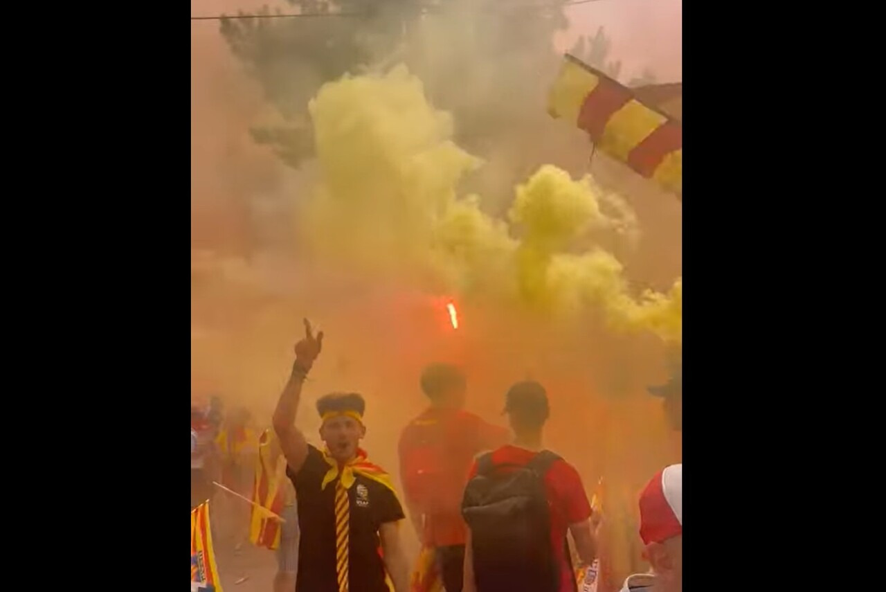 les supporters de Perpignan ont mis le feu à Grenoble