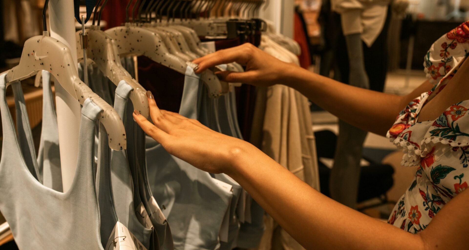 FIRMINY SE LANCE DANS LA BATAILLE DES SOLDES !