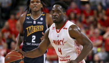 Café des sports. Un ancien du SLUC à l’honneur et les demi-finales de Betclic Élite à la télé, c’est le café des sports