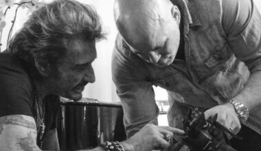 Loire. Le dernier photographe de Johnny Hallyday dédicacera ses livres à Firminy : « C'était un homme pudique »