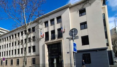 Saint-Etienne. Des policiers agressés à l’Hôtel de police par une femme qu’ils avaient invitée à sortir