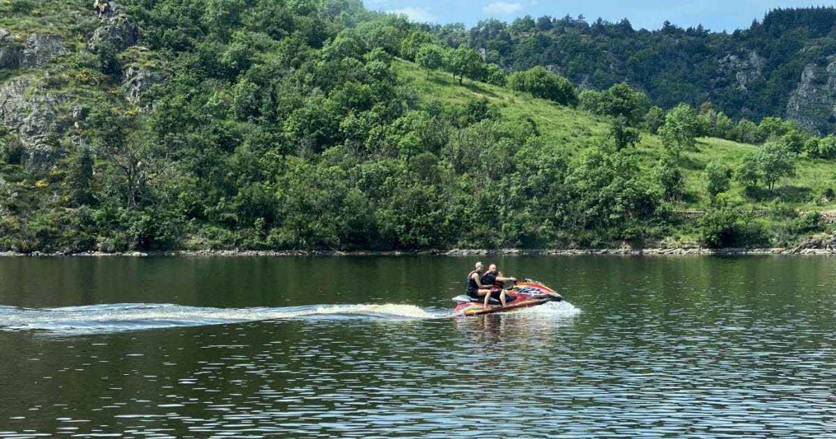 les riverains veulent bannir les jet-skis de Grangent
