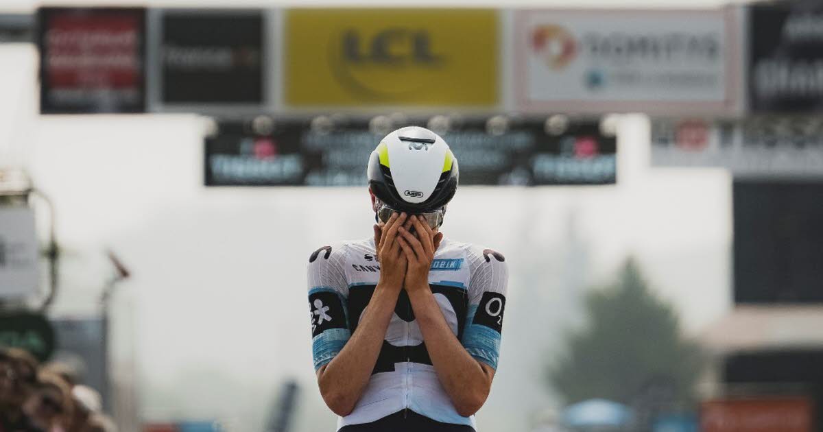 En direct Critérium du Dauphiné. Plus malin que ses adversaires, l'Espagnol Ivan Romeo s'impose en solitaire à Charantonnay