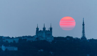 Rhône. Pourquoi le soleil était-il si rouge à Lyon ces derniers soirs ?