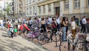Strasbourg. Dans une rue Baldung-Grien apaisée...ou presque, un apéro pour marquer la fin des travaux
