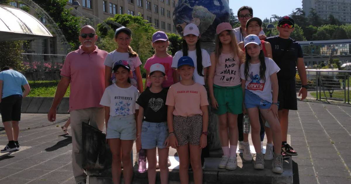 Neulise. Une excursion à Saint-Étienne pour les enfants du conseil municipal des enfants