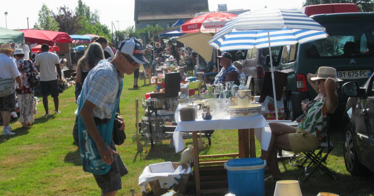Saint-Étienne-en-Bresse. Une soixantaine d’exposants au vide-greniers de la Festi’phanoise