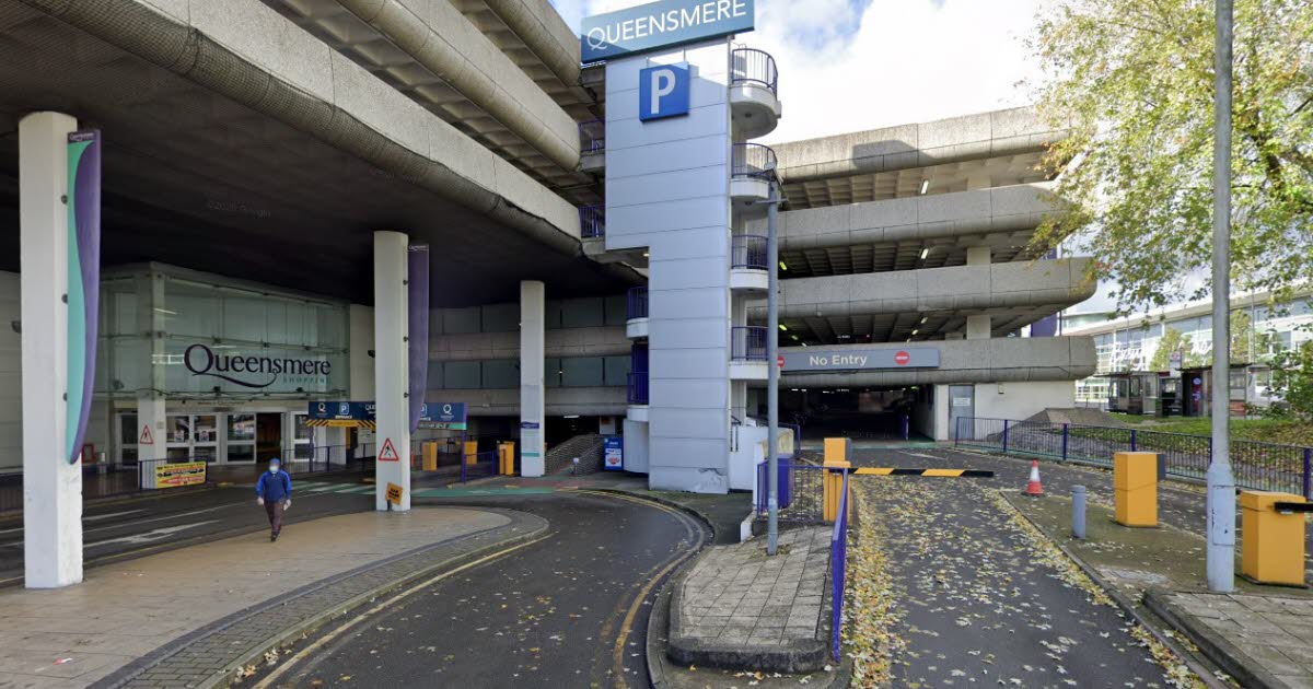 elle paie par erreur 5300 euros pour deux heures de parking