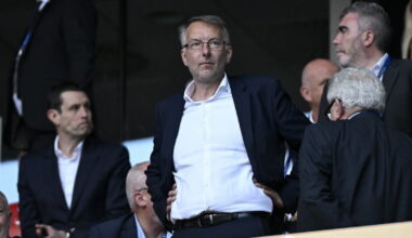 l’OL en Ligue 2, les politiques locaux critiques mais aux côtés du club