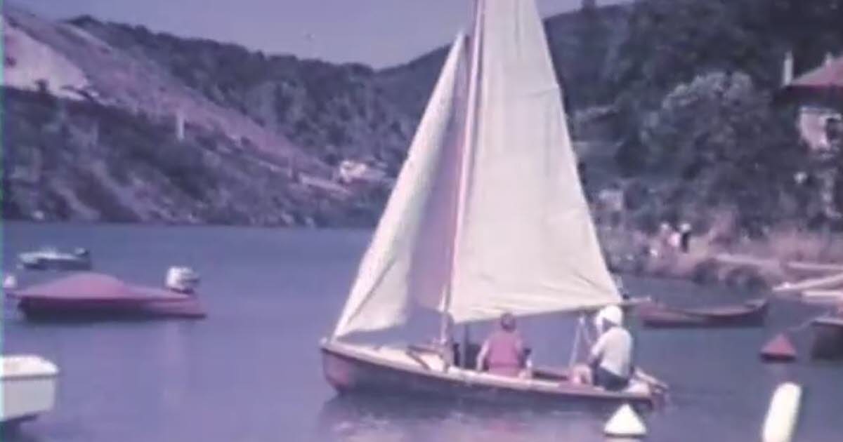 Loire. Camping, baignade, sports nautiques... On vous emmène dans les loisirs d'été des Stéphanois en 1961
