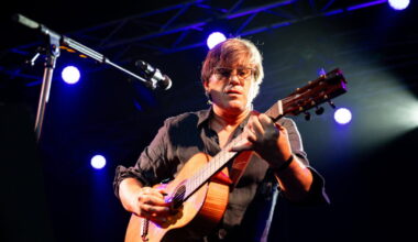 sous le signe du swing avec Kameni et Dutronc
