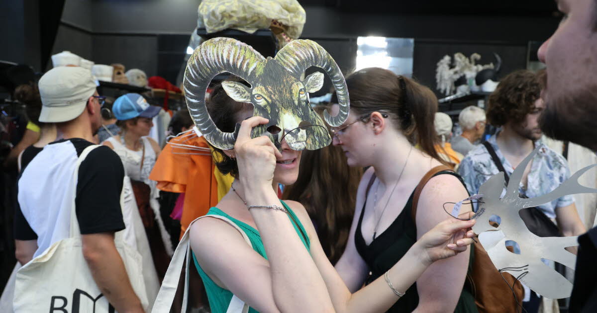 En images. A Strasbourg, l'Opéra national du Rhin vend une partie de sa collection de costumes