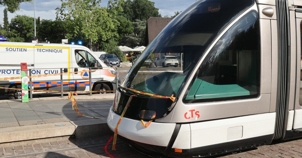 une des piétonnes heurtées par le tram est décédée