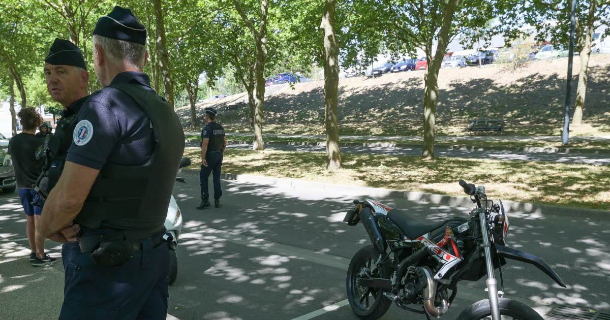 Maxéville. En claquettes-chaussettes et sans casque sur une moto de cross, il refuse d’obtempérer
