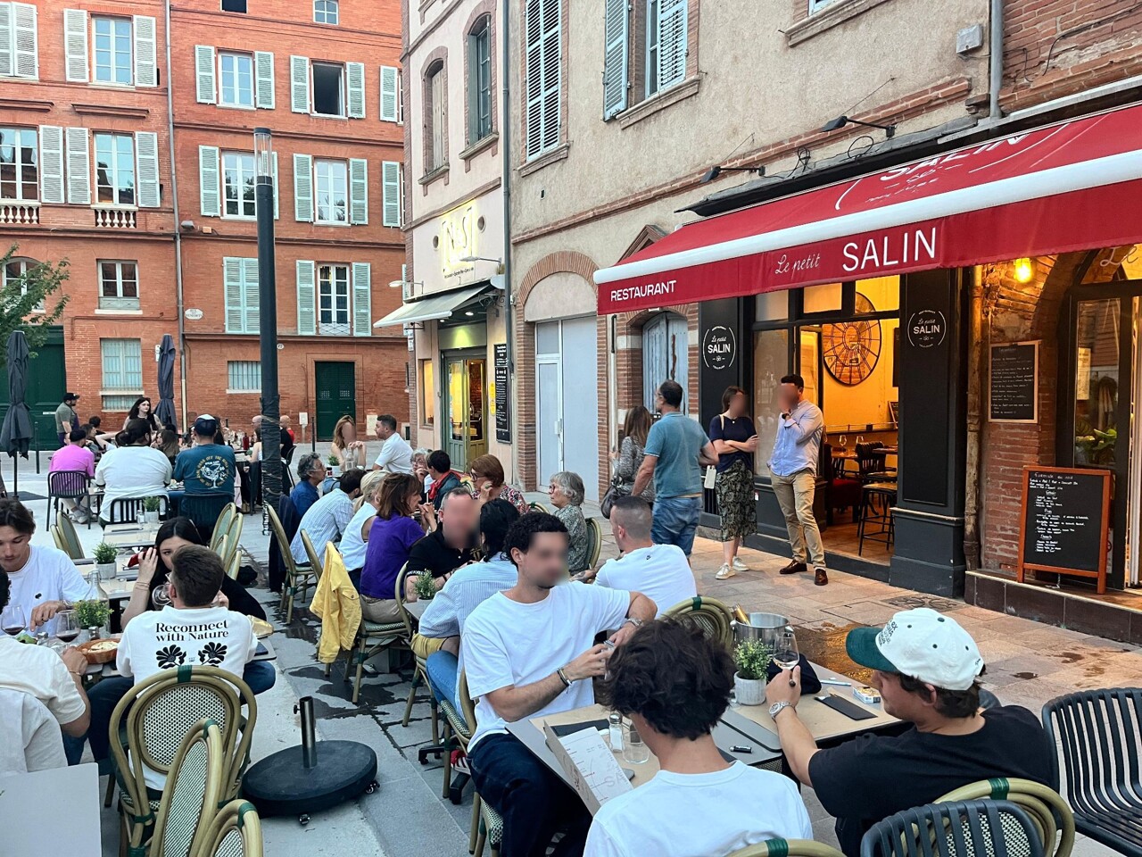 Toulouse. A peine achevée, cette nouvelle place connaît déjà son succès dans un quartier jusque-là peu vivant