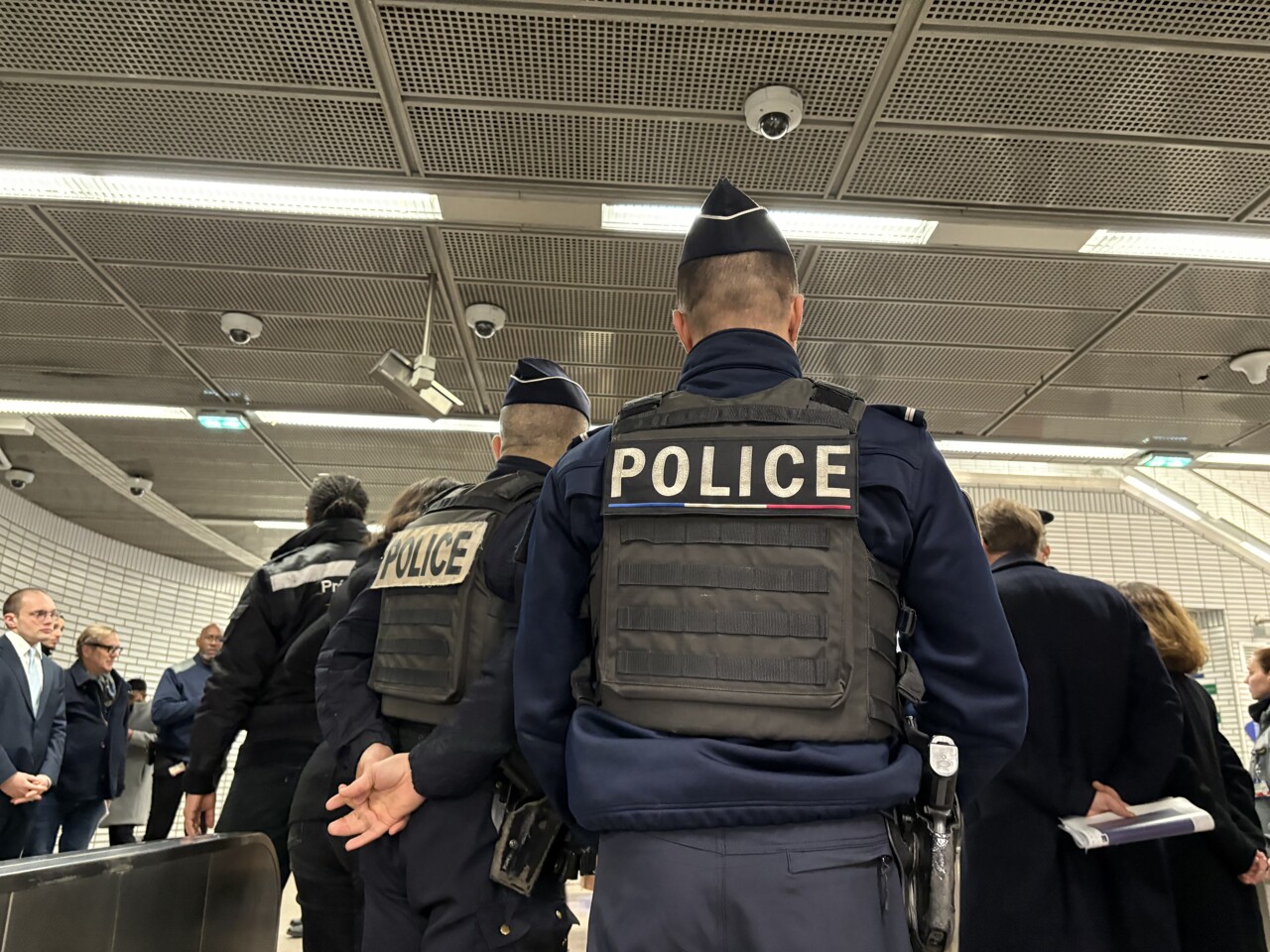 le voleur termine en prison