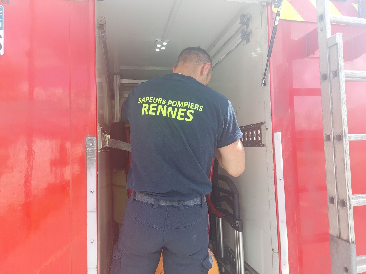 un incendie se déclare dans un immeuble du centre historique
