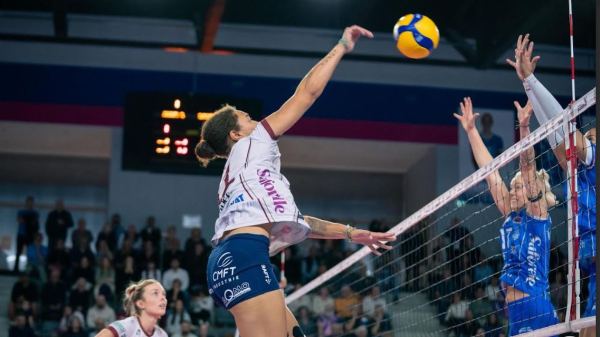 Julie Henyo rejoint le Quimper Volley 29 - quimper - volley