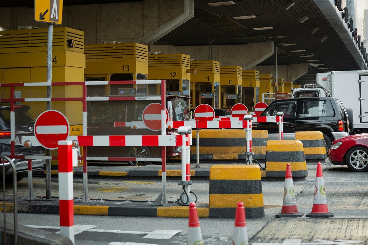à Paris, un influenceur surprend les automobilistes avec un péage interdit