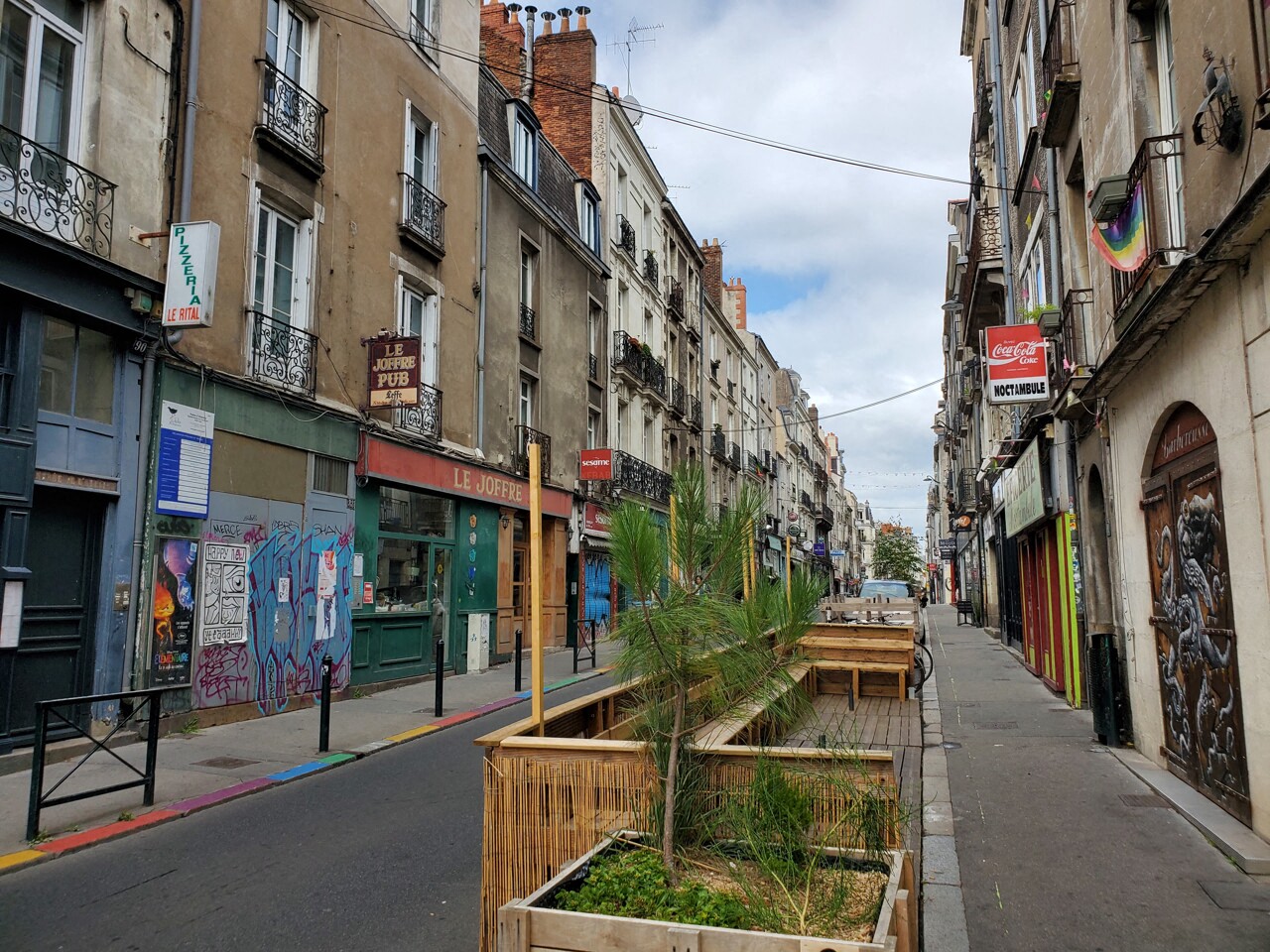 un "banquet culturel" pouvant accueillir 600 personnes organisé dans cette rue festive