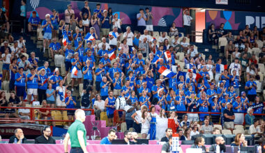 France (F)