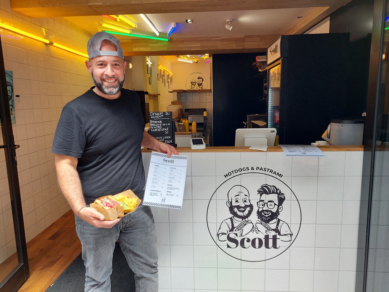 Hot-dogs, sandwichs au pastrami... Un restaurant de street-food new-yorkaise débarque à Rouen